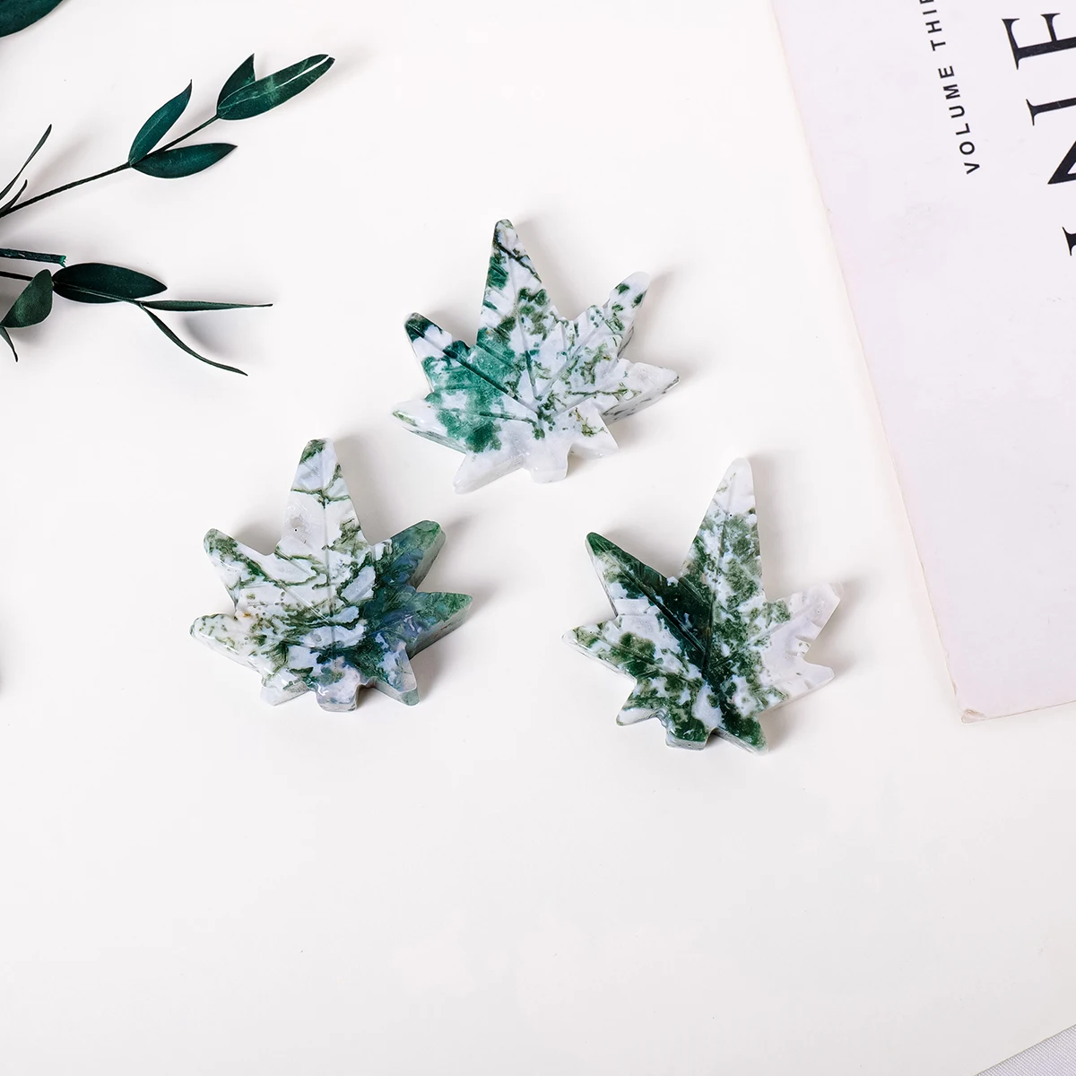 1 шт. подвеска в виде натурального кристалла