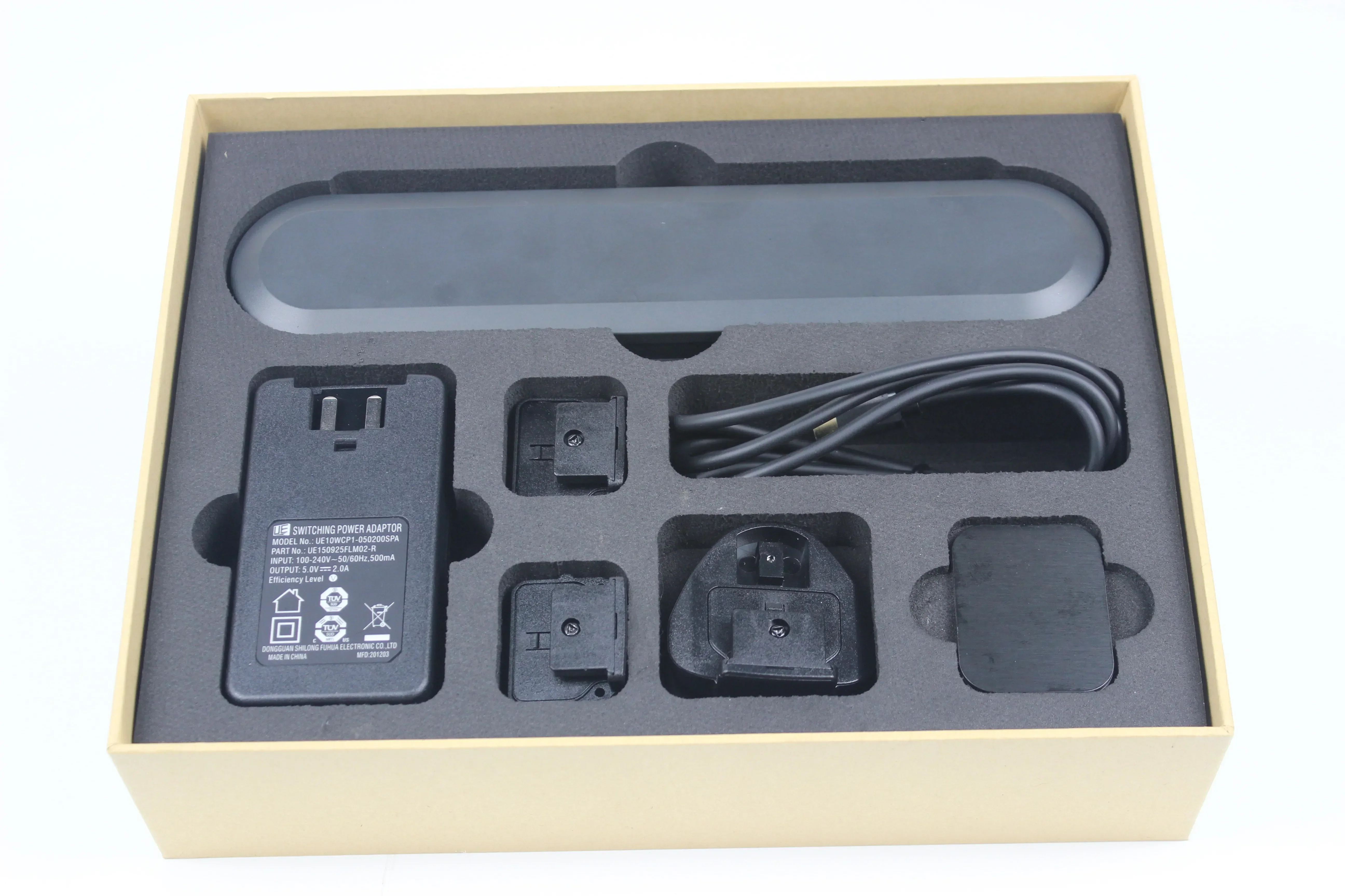 Ручная щелевая лампа подходит для смартфонов разных размеров с шириной 0–12 мм.