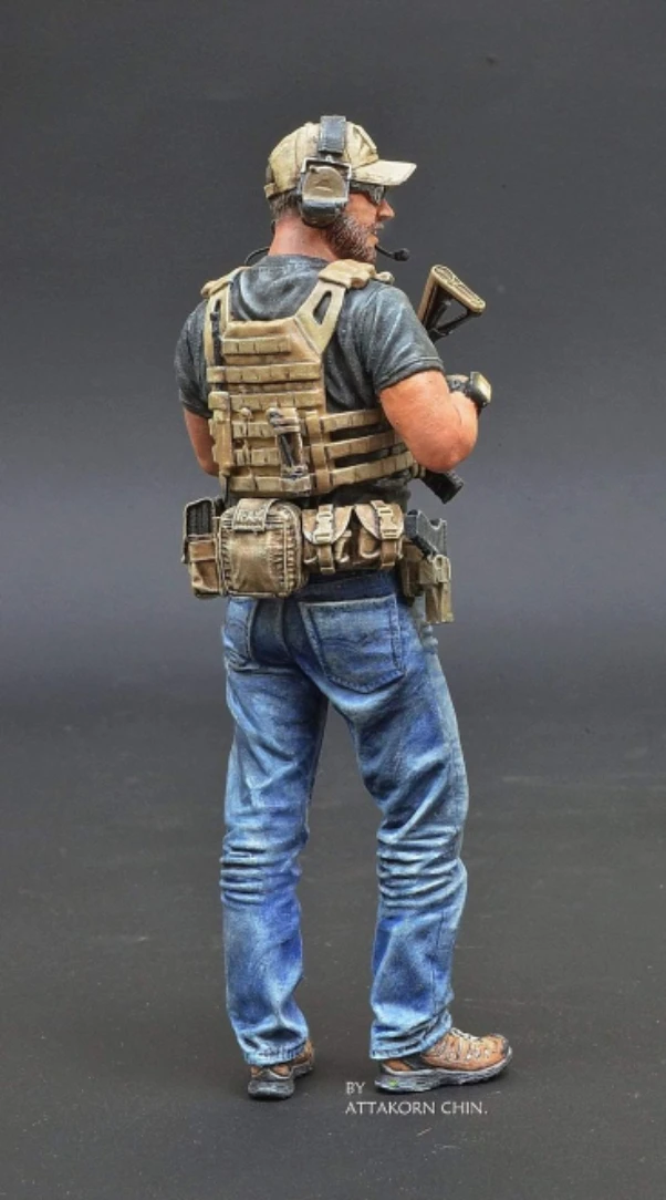 Масштаб 1/16 литье под давлением строительный комплект модель солдата из смолы