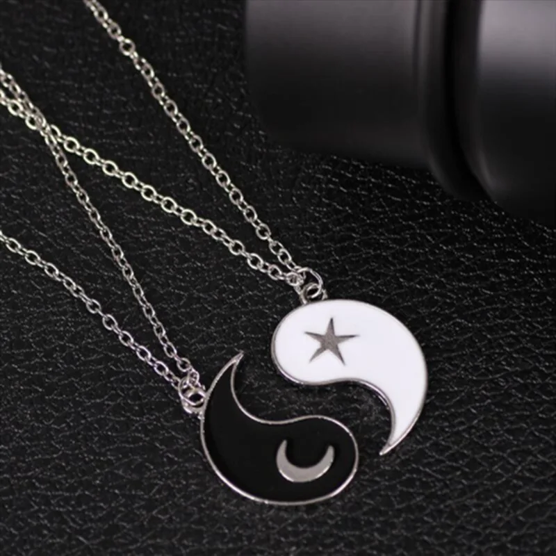 

Gossip Taiji Couple Stitching Necklace Girlfriends Good Friends Ancient Style Men and Women Friendship Pendant Clavicle Chain