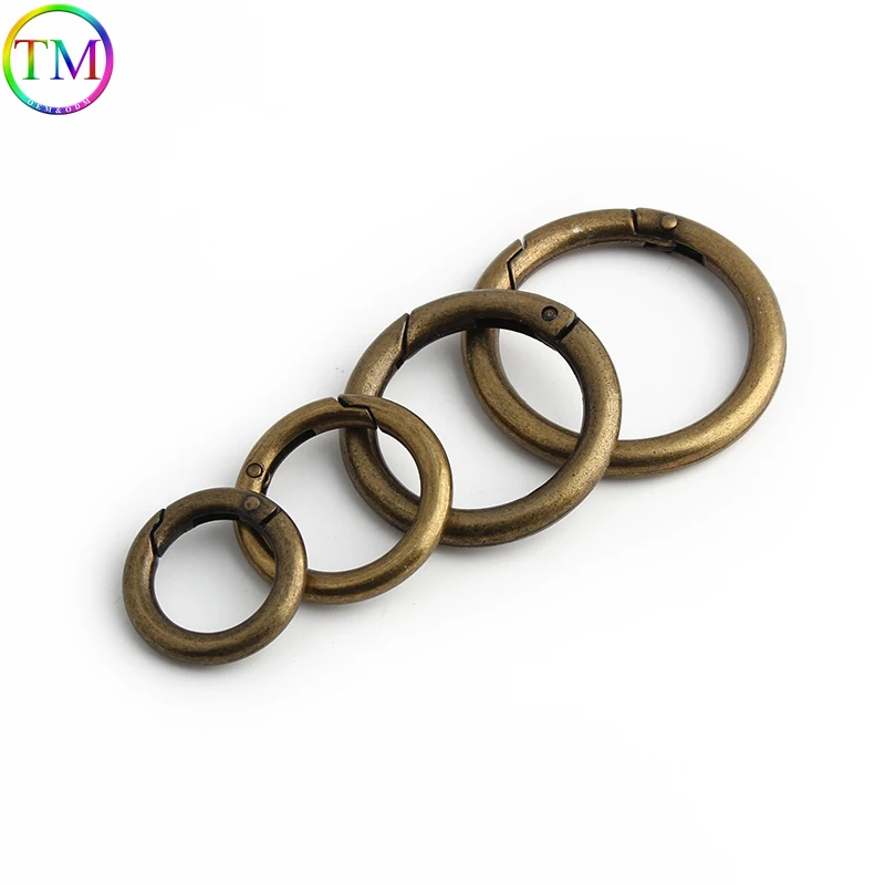 Синий цвет металлическая пружина искусственные кольца разблокированный карабин