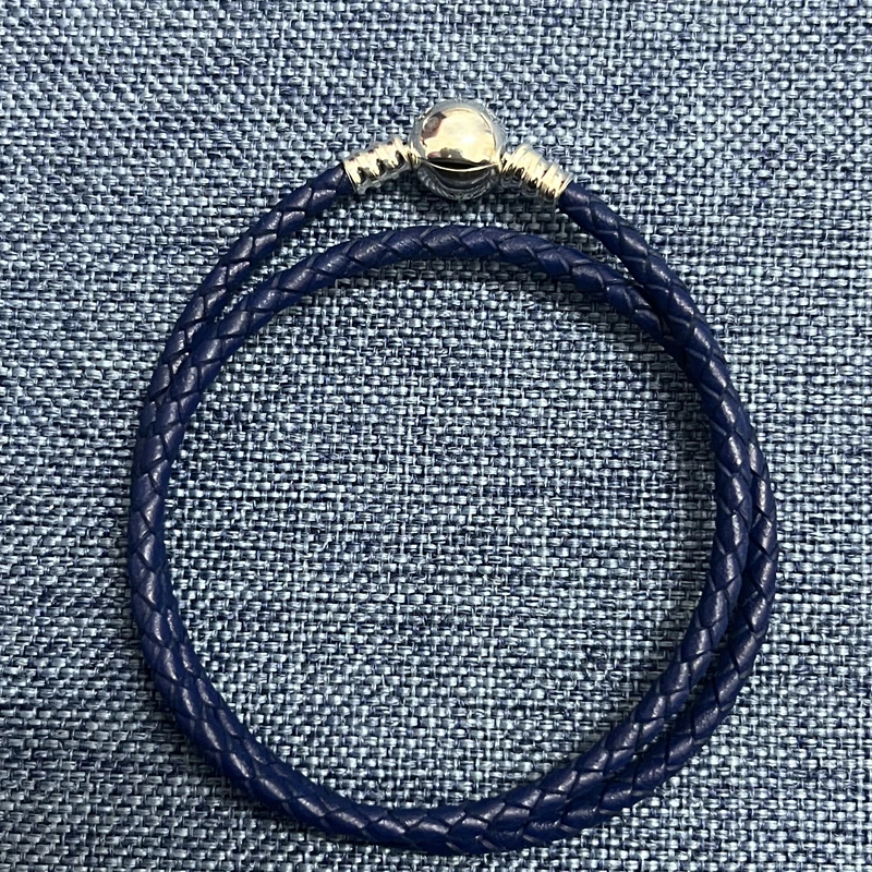 Цепочка из серебра 925 пробы черного и красного цвета с подвеской верхний слой