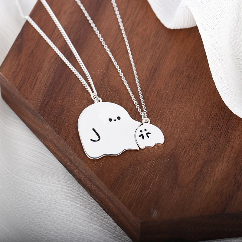 1Pair Cartoon Couple Ghost Hugging Pendant Necklace For Women Fashion Pendants For Couple Necklace Love Valentine's Day Jewelry