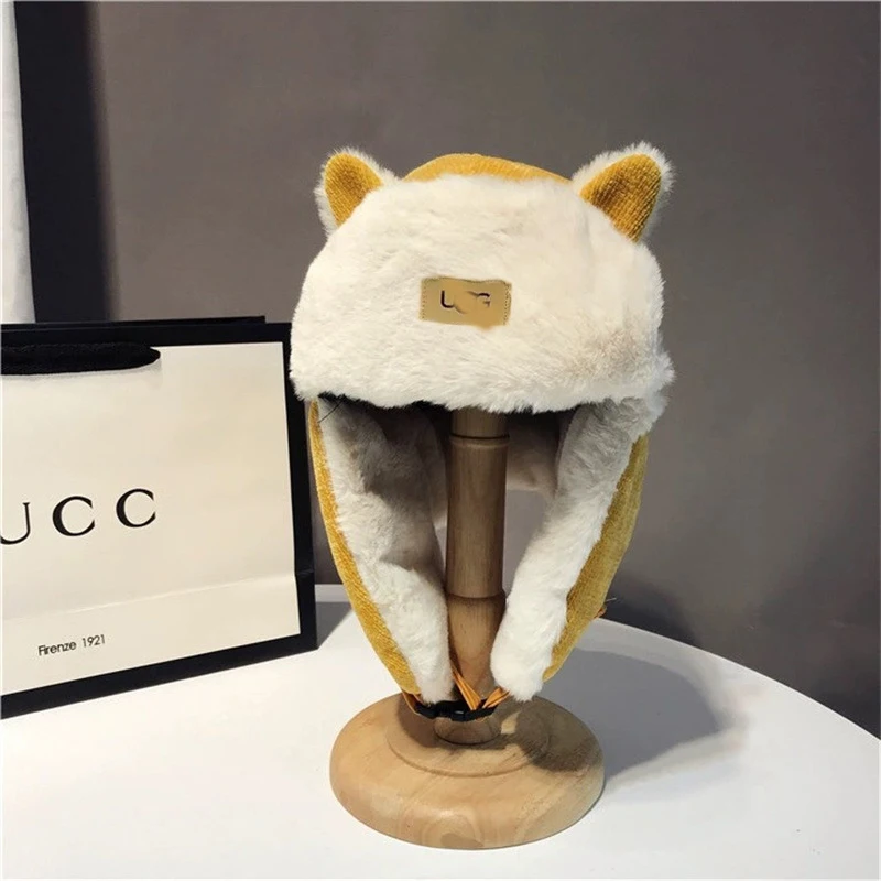 Детская шапка U Ggs с ушками цвет в ассортименте