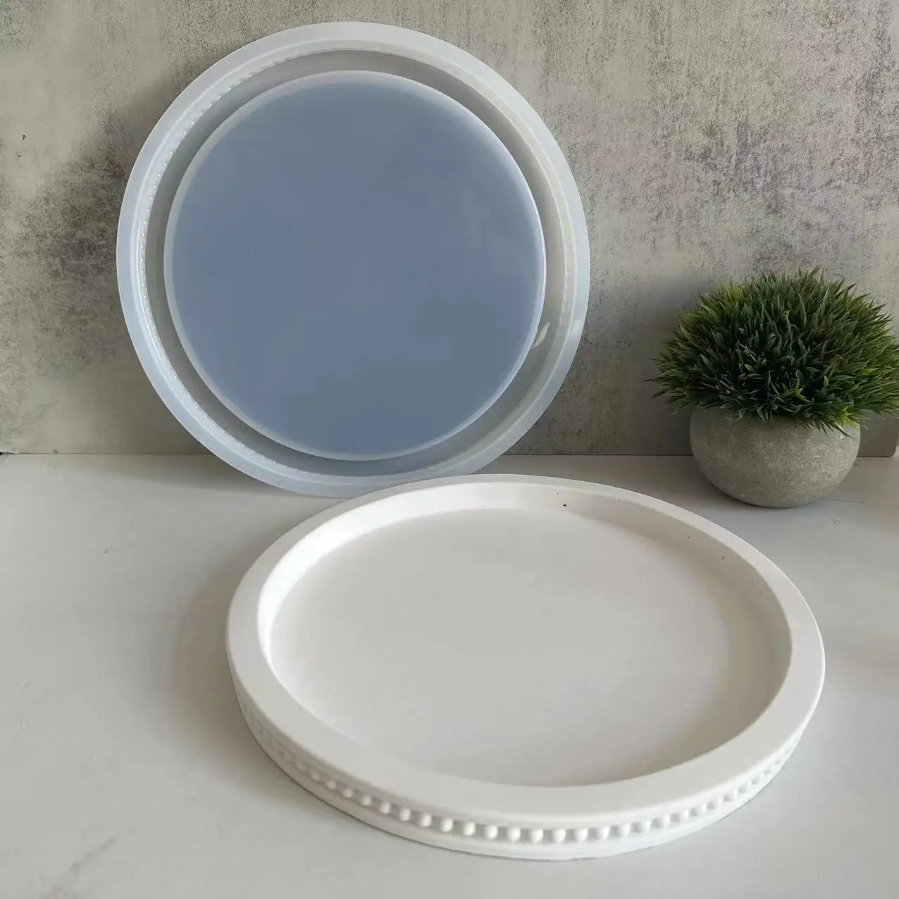 Силиконовая форма для бетонных изделий