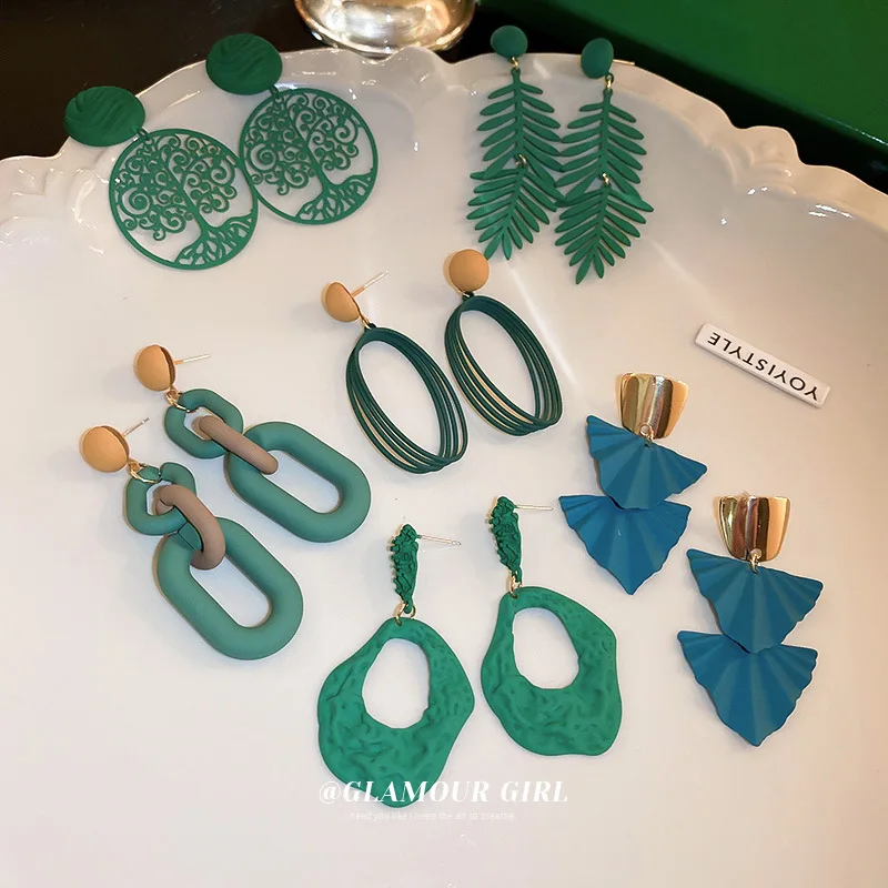 

Ins New Silver Needle Green Geometric Circle Hollow Dangle Earrings Exaggerated Temperament Stud Earrings Women Girls Accessory