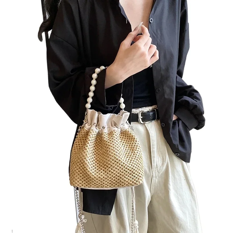 Повседневная маленькая тканая сумка из травы расширенная с жемчугом