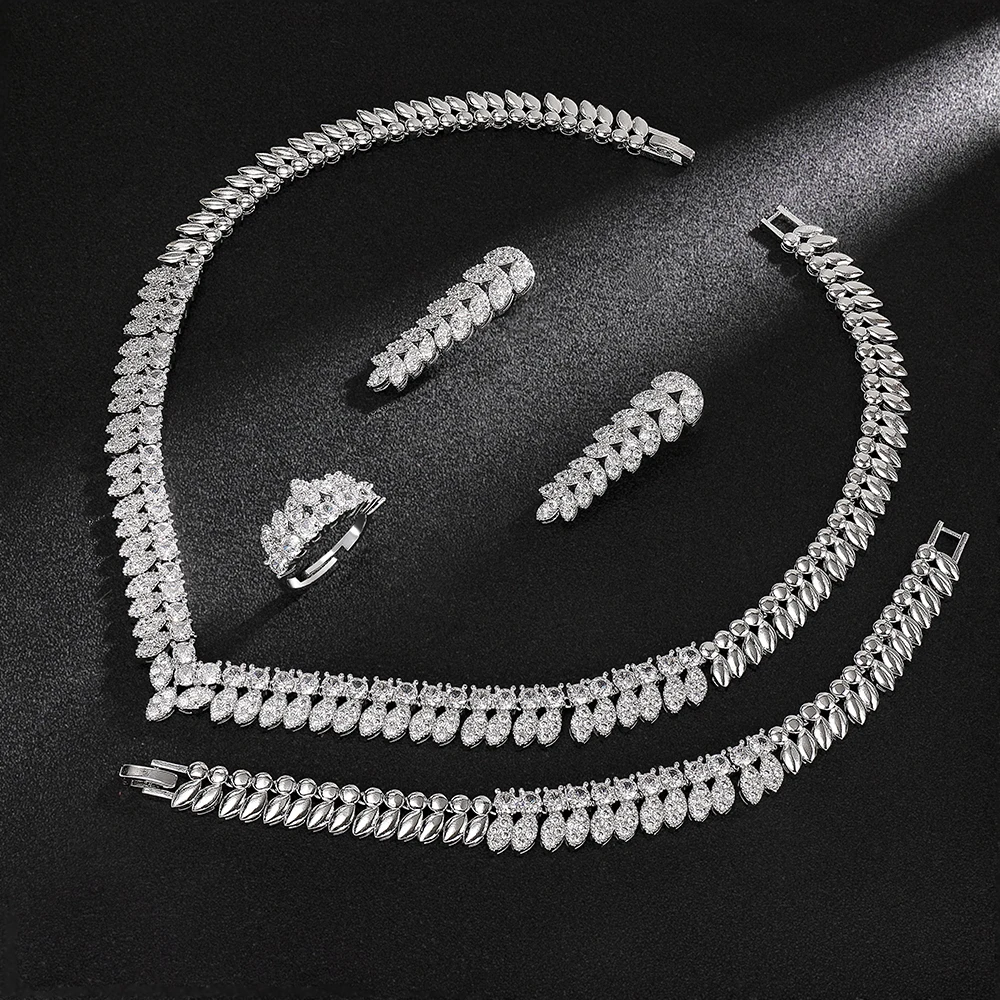 2024 г. умный комплект женских ювелирных изделий из 4 предметов с цирконом