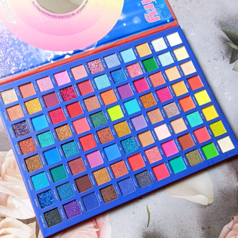 

Палитра теней для век, 88 цветов, мерцающие матовые блестящие тени для век, палитра цветных сценических макияжных косметических средств, сто...