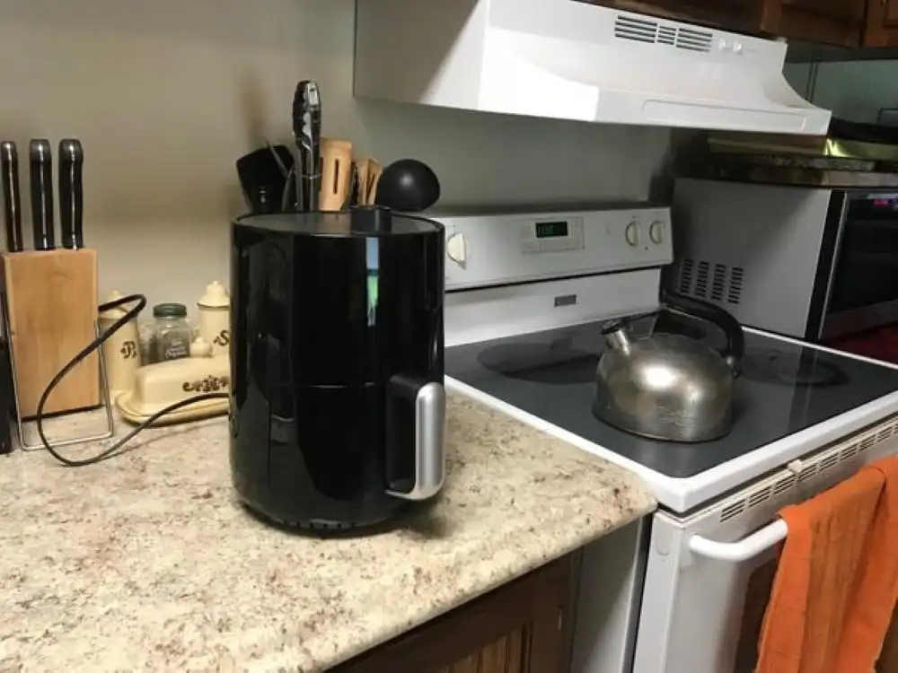 

MCAF16DB 1.6 Quart Snack-Sized Compact Digital Air Fryer