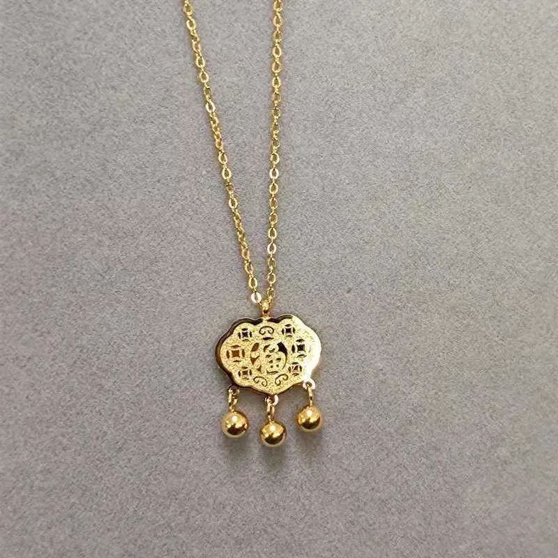 

Korean version of the simple temperament long life lock necklace personality clavicle chain female plated 18K gold