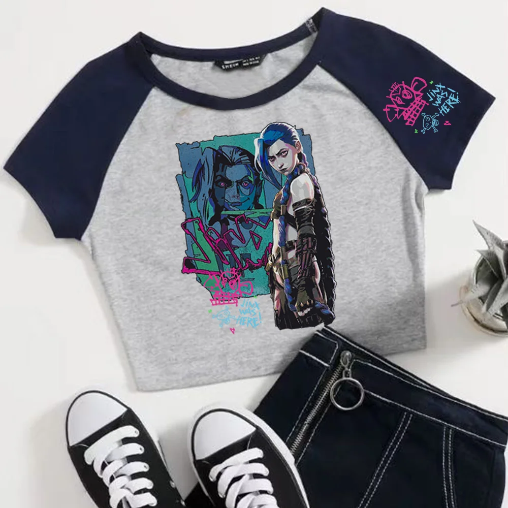 Женская укороченная футболка с коротким рукавом и круглым вырезом