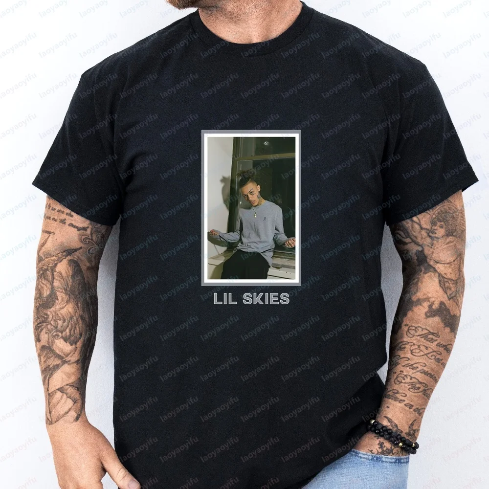 Фото Мужская одежда в корейском стиле от хип-хоп рэпера Lil Skies: удобные футболки с коротким рукавом для мужчин и женщин. №5