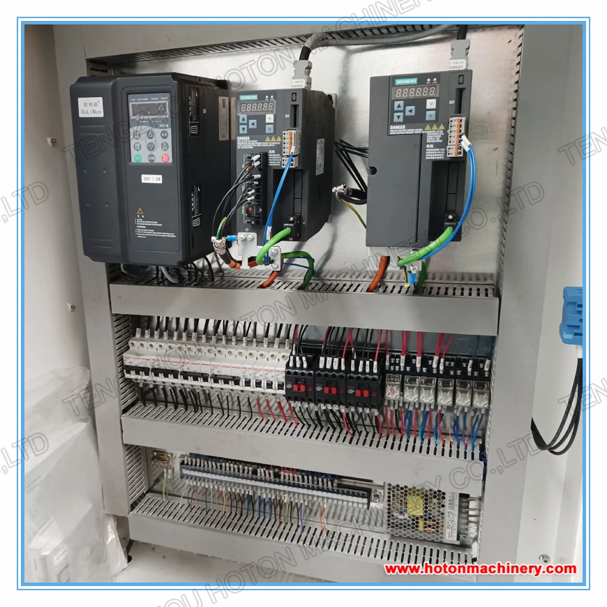 Полностью линейный направляющий способ Горизонтальный токарный станок Hine CK6160