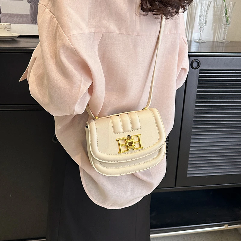 Fashion Semicircle Crossbody Shoulder Bag Women Casual Thick Chain PU Leather Small Totes Handbags Female Saddle Messenger Pouch