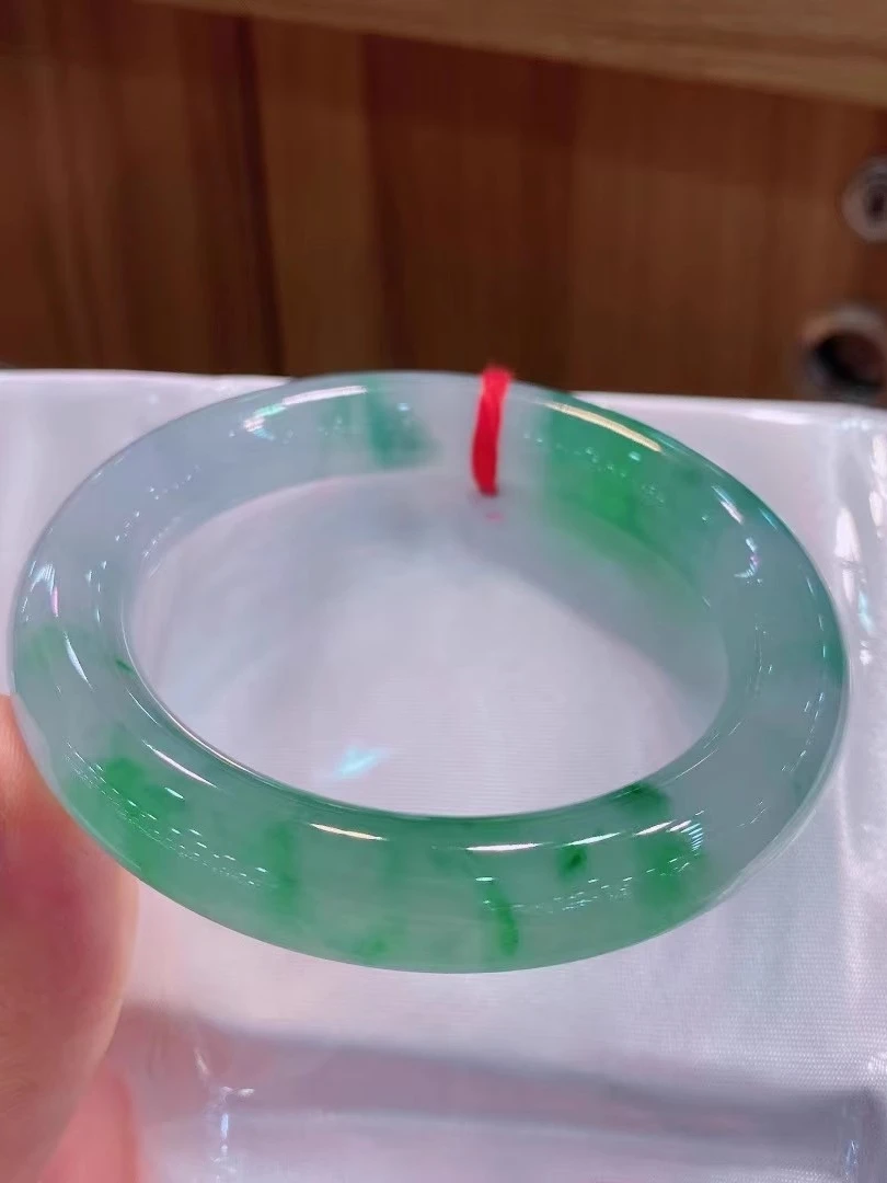 Zhou Z Dafu Myanmar Mine Timber Натуральный лед Плавающий зеленый цветок Изумрудный