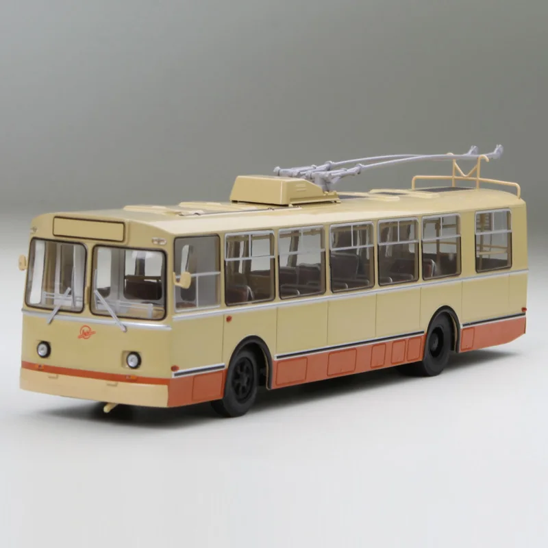 

Diecast SSM 1/43 Scale Former Soviet Union/Russia ZIU 9 Trolley Bus Alloy High Simulation Bus Car Model Collectible Toy Gift