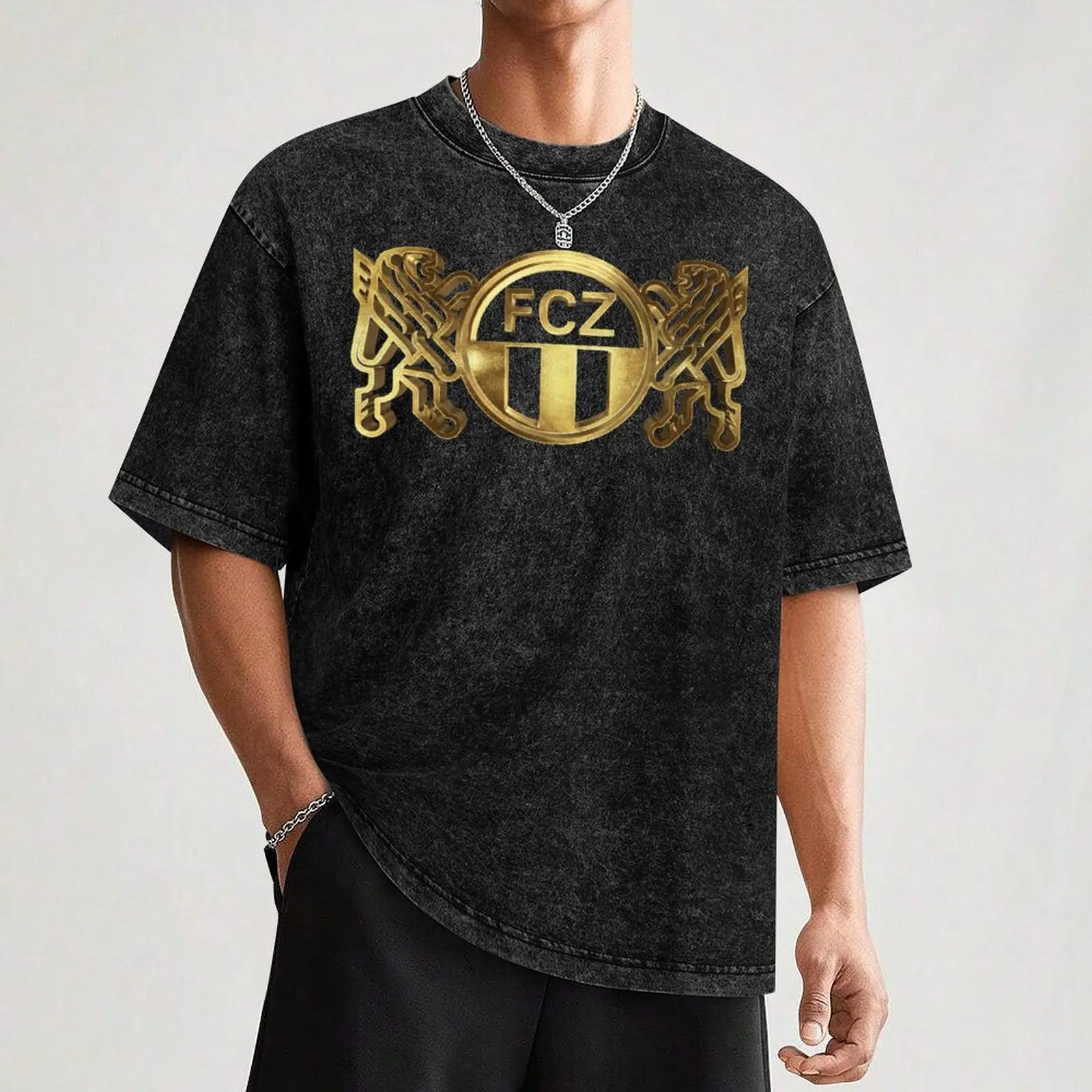 Фото Футболка Golden Zurich Football Casuals Ultras Switzerland, удобная рабочая футболка для мужчин №3