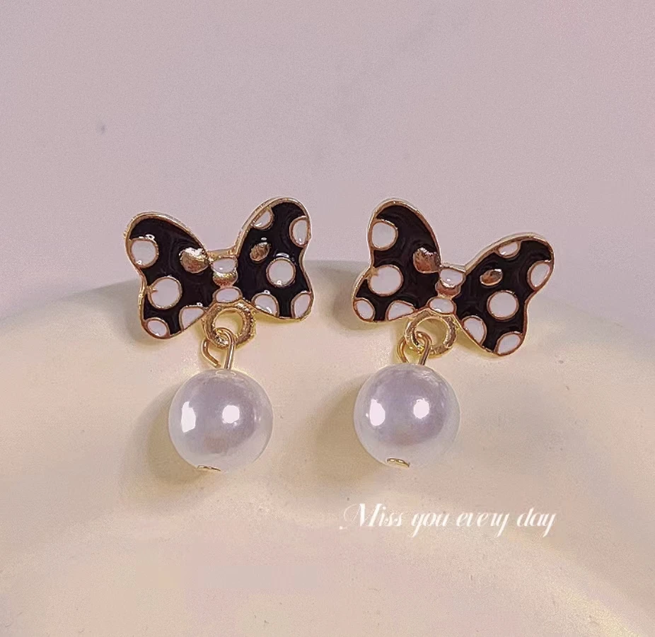

Bowknot Stud Earrings Wholesale Red Pearl Pendant Trendy Cartoon Vintage 2023 New Gift Romantic Fashion Earring For Women