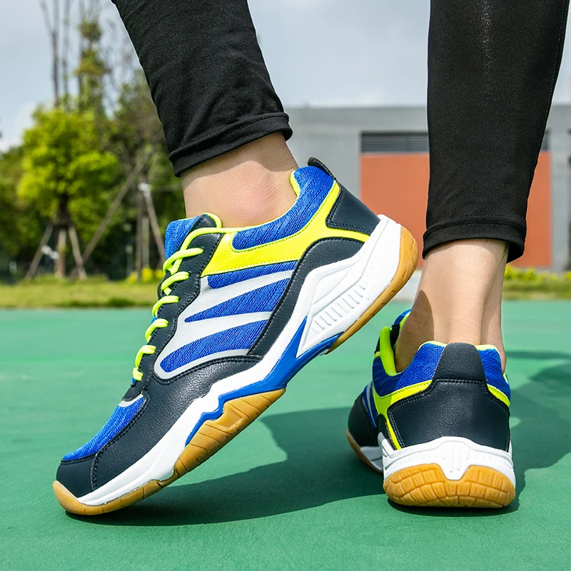 2022 New Volleyball Sneakers Youth Fitness Badminton Shoes Men and Women Tennis Outdoor Sports Training Shoes Size 36-46