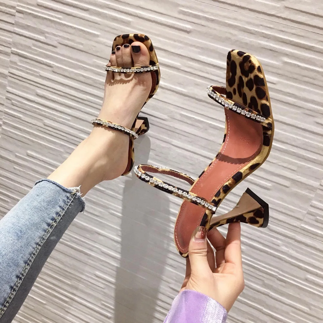 Сандалии на ремешках с украшением из стразов шлепанцы высоком каблуке туфли без