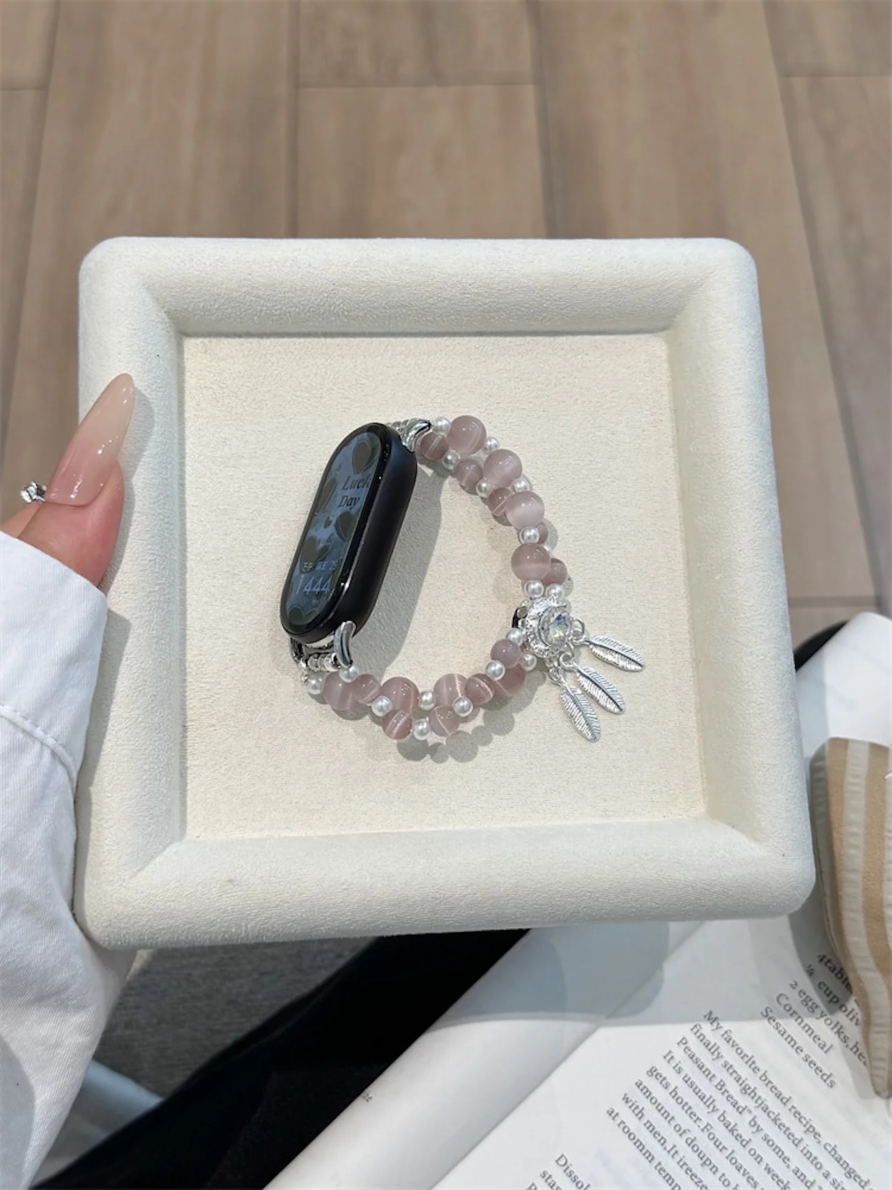 Фото Браслет с бусинами и стразами в форме крыльев кошки для Xiaomi Band 8 9 10 Pro, Redmi Watch 4 5, изящный аксессуар в стиле бохо для девушек, умный аксессуар для запястья №3