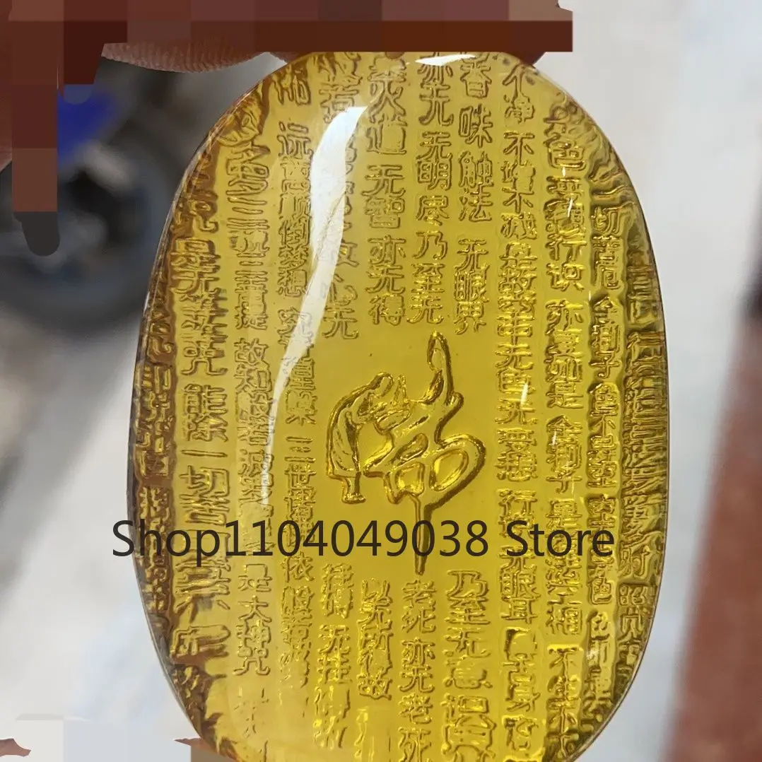 Подвеска из янтарного пчелиного воска в форме сердца с сутровым лотосом