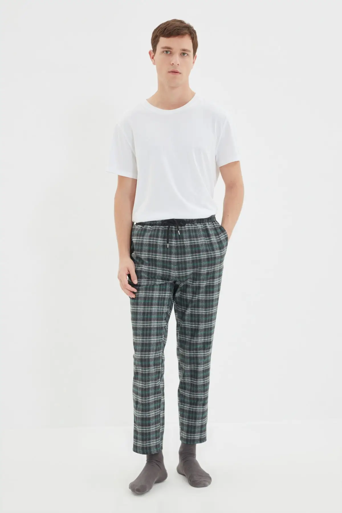 

Trendyol Male Regular Fit Plaid Pajama Bottoms TMNAW22PJ0045