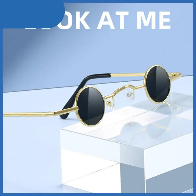 

Солнцезащитные очки с черными линзами, маленькая оправа с широкой перемычкой, с защитой Uv400, в стиле панк, маленькие круглые солнечные очки с...