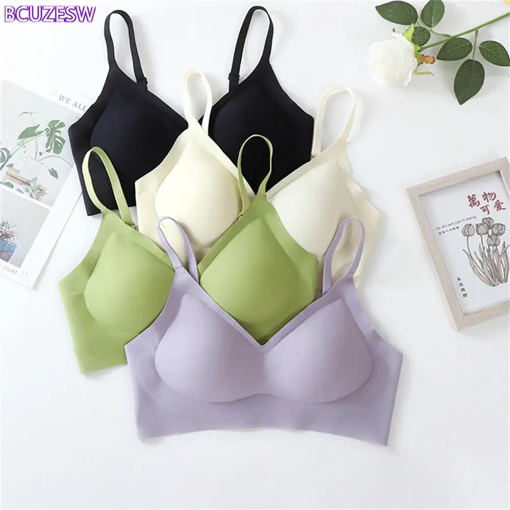 

Women Summer Underwear Gathering Ice Silk Jelly Gel Semi Fixed Cup Soft support No Steel Ring Sports Traceless Bra