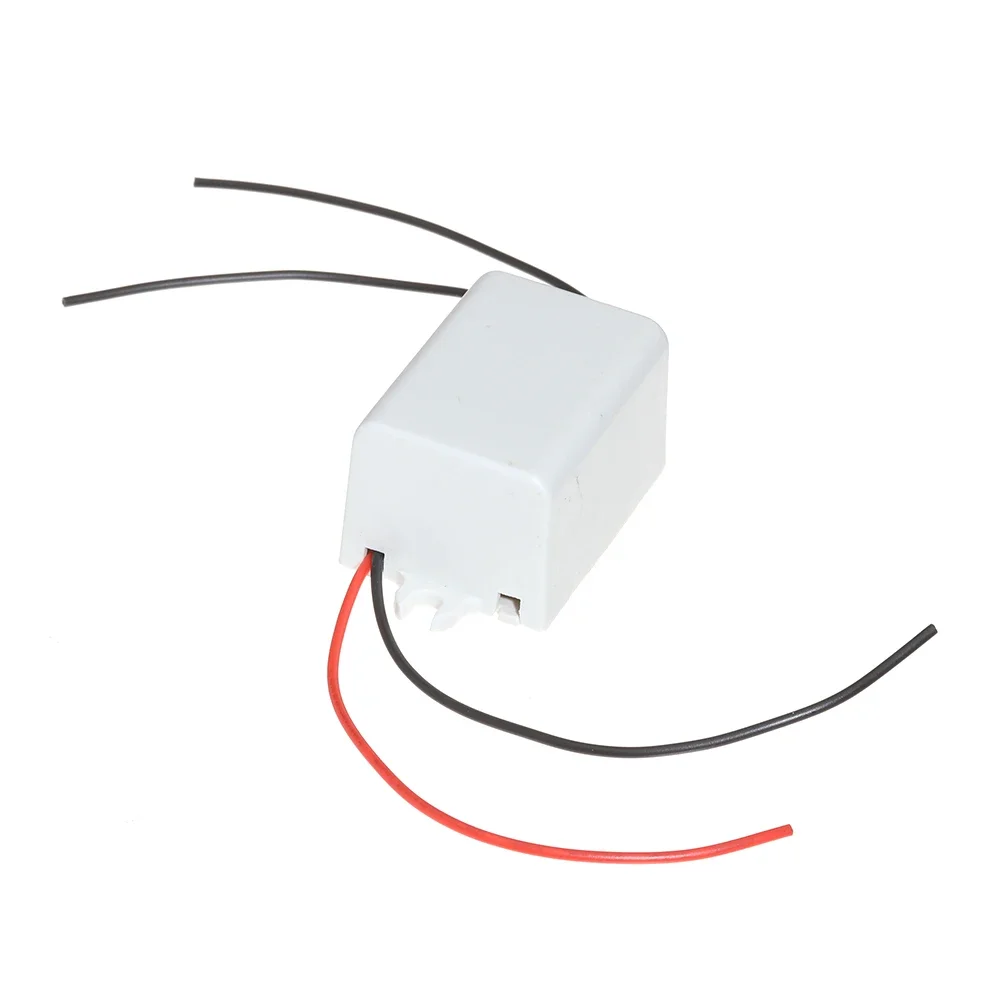 

Мини понижающий преобразователь 3.3В 5В 12В 4.8Вт