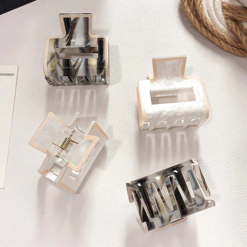 

Chic Marble Texture Black White Hair Clip Grip Girl Shark Clip Makeup Wash Korean Japanese Hair Accessories for Women Wholesale