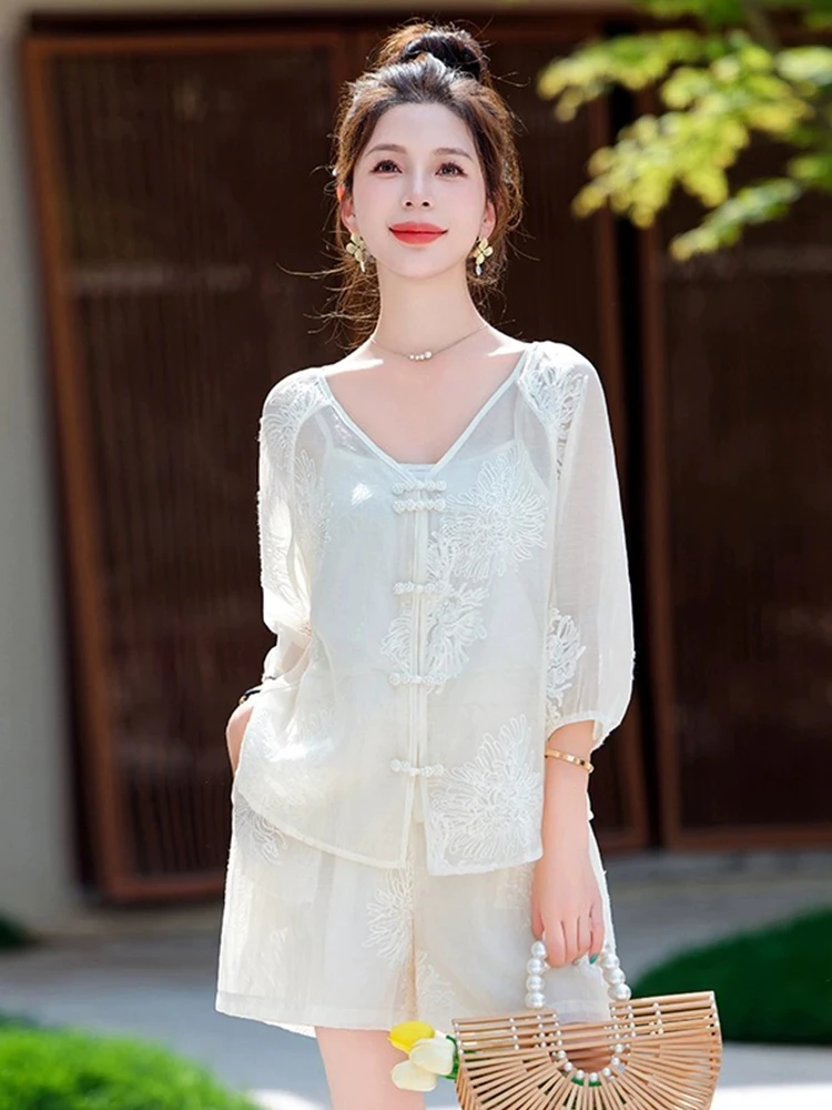 Новый костюм с вышивкой для женщин 3 предмета лето 2024 китайские элегантные
