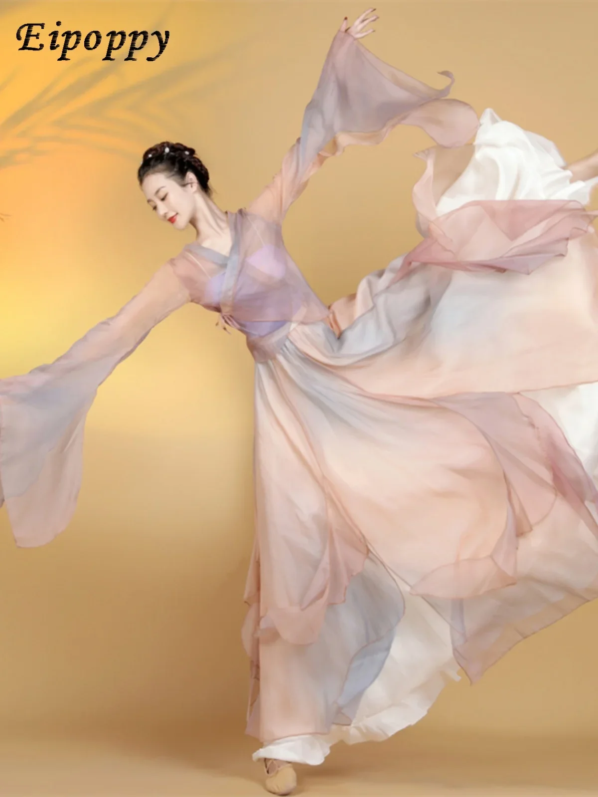 Костюм для классических танцев женщин