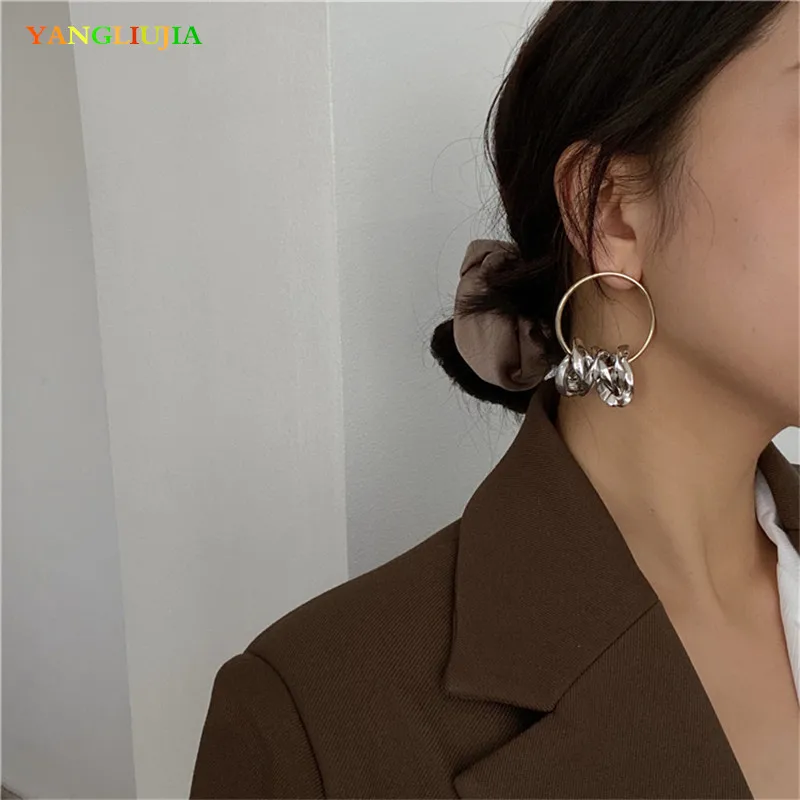 

YANGLIUJIA Circular Metal Earrings European And American Style Hip-hop Punk Fashion Stud Earrings Ms Girl Travel Accessories