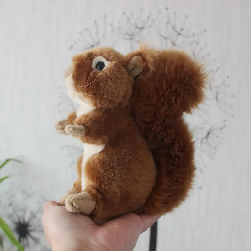 

Заводные игрушки, белка для детей, милые Мультяшные животные, веревка, тянущиеся Креативные Куклы, детский Настольный Декор, плюшевые набив...