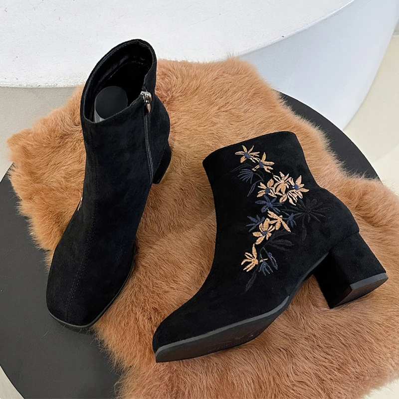 Женские замшевые ботильоны с случайным принтом элегантные модные зимние туфли
