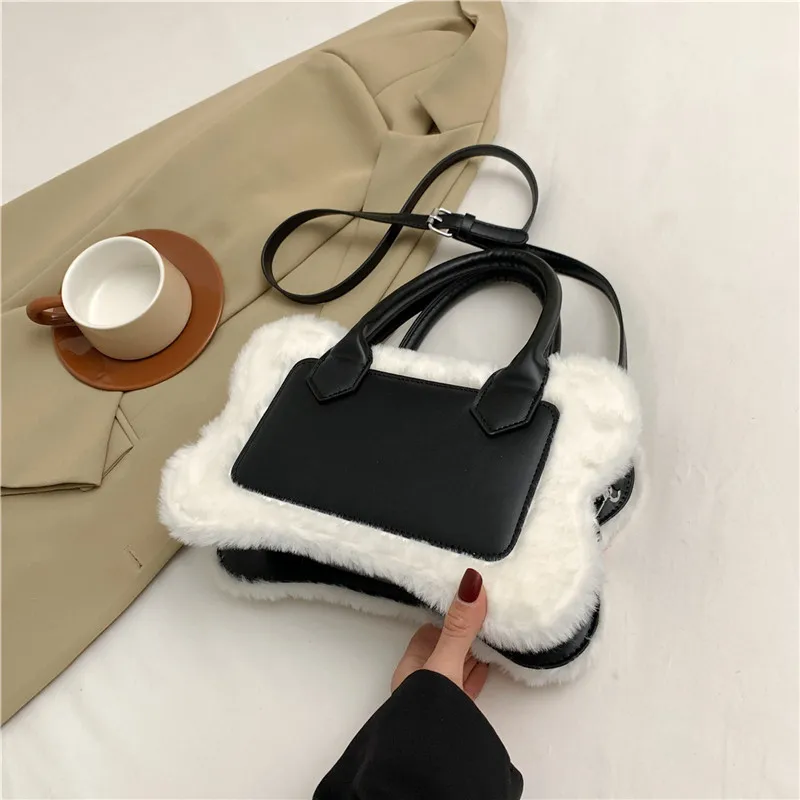 Рисунок 5 - Сумка на плечо женская с вышивкой