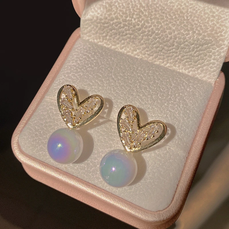 

Lovely Multicolour Pearl Hollow Heart Earrings for Women 2023 New Fashion Crystal Inlay Earrings Wedding Jewelry Birthday Gift