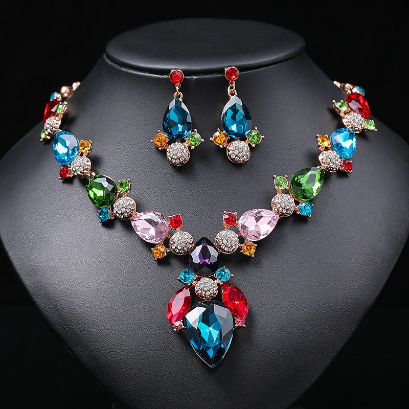 

Exaggerated Atmospheric Color Necklace Set Women's Wedding Banquet Accessories Alloy Artificial Gemstone Sweater Chain Jewelry