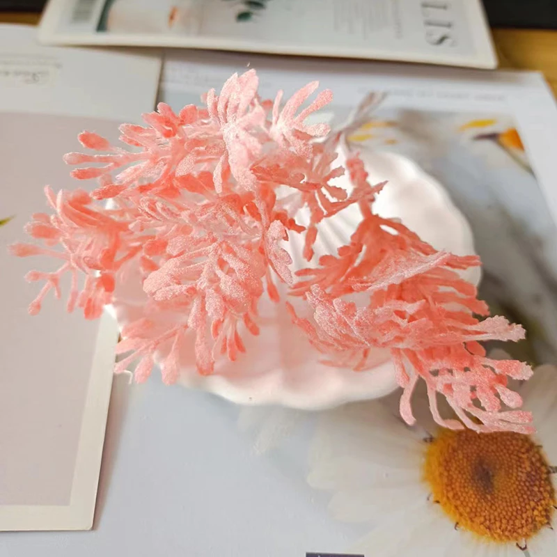 

Розовые искусственные цветы для декора