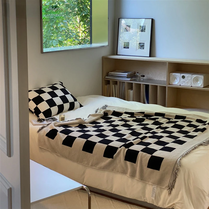 

Retro Checkerboard Large Grid Blanket 21 Combed Cotton Color-blocking Fringed Air-conditioning Blanket