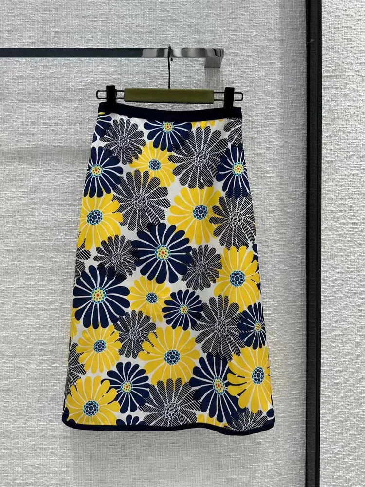 

2023 New Summer Women Lemon Yellow Floral Vintage Print Mid-Length Half Skirt With Black Webbing Edge High-Waisted A-Line Skirt