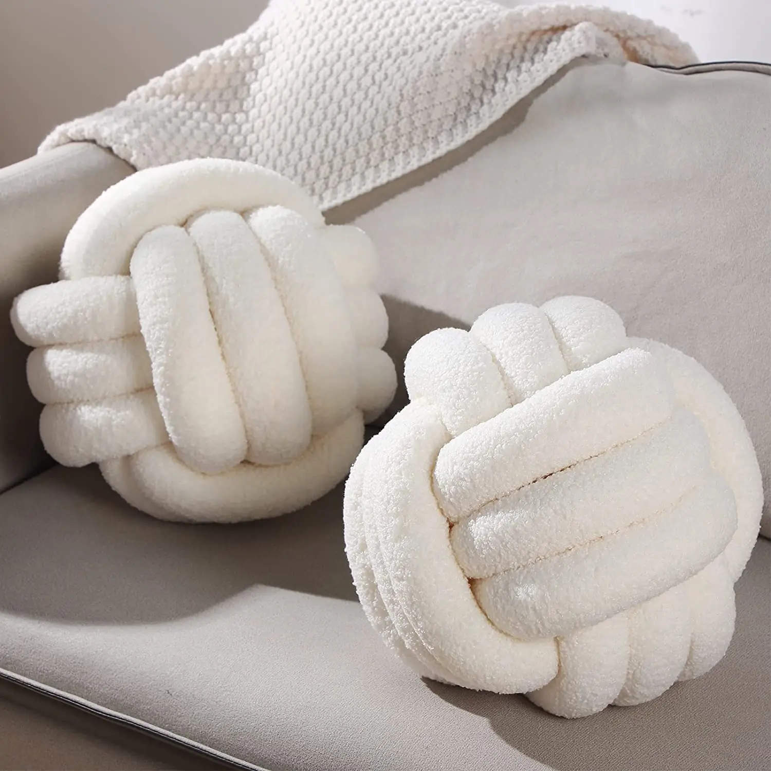 

Inyahome Knot Pillows Home Decorative Round Ball Throw Plush Pillows Boucle Knotted Circle Soft Pillows Cushion for Room Floor