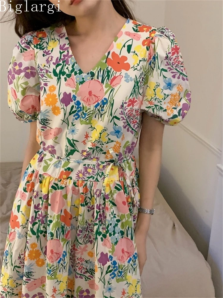 

Платье женское длинное с рукавами-фонариками и цветочным принтом