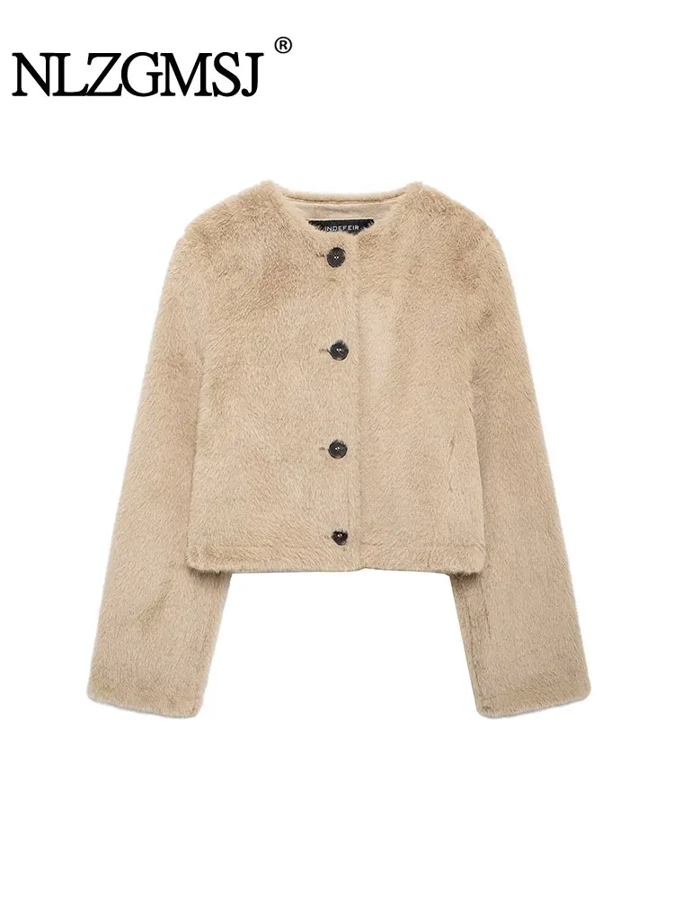 Куртка женская зимняя короткая с искусственным мехом и длинным рукавом