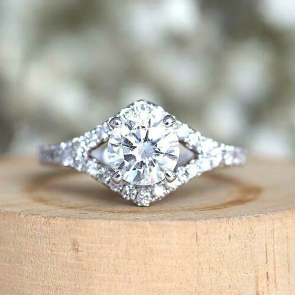 

Huitan Sparkling Cubic Zirconia Ring Wedding Engagement Luxury Women's Rings Modern Fashion Design Silver Color 2023 New Jewelry