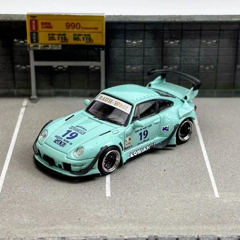 SW 1:64 RWB 993 02 Track 19 Модель из сплава с высоким хвостом Тиффани