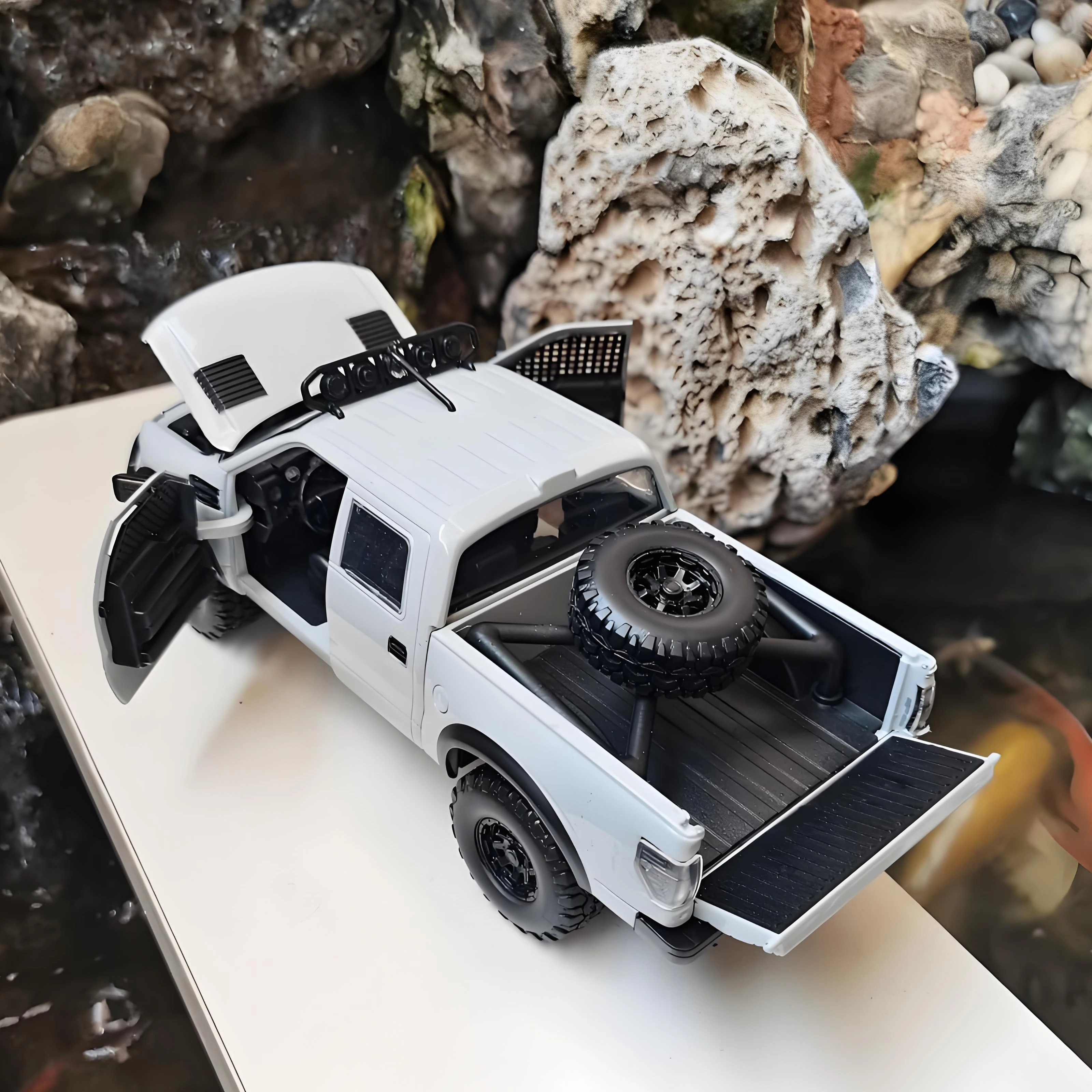 JADA 1:24 Ford F-150 SVT Raptor 2011 легкосплавный автомобиль литье под давлением и игрушечный