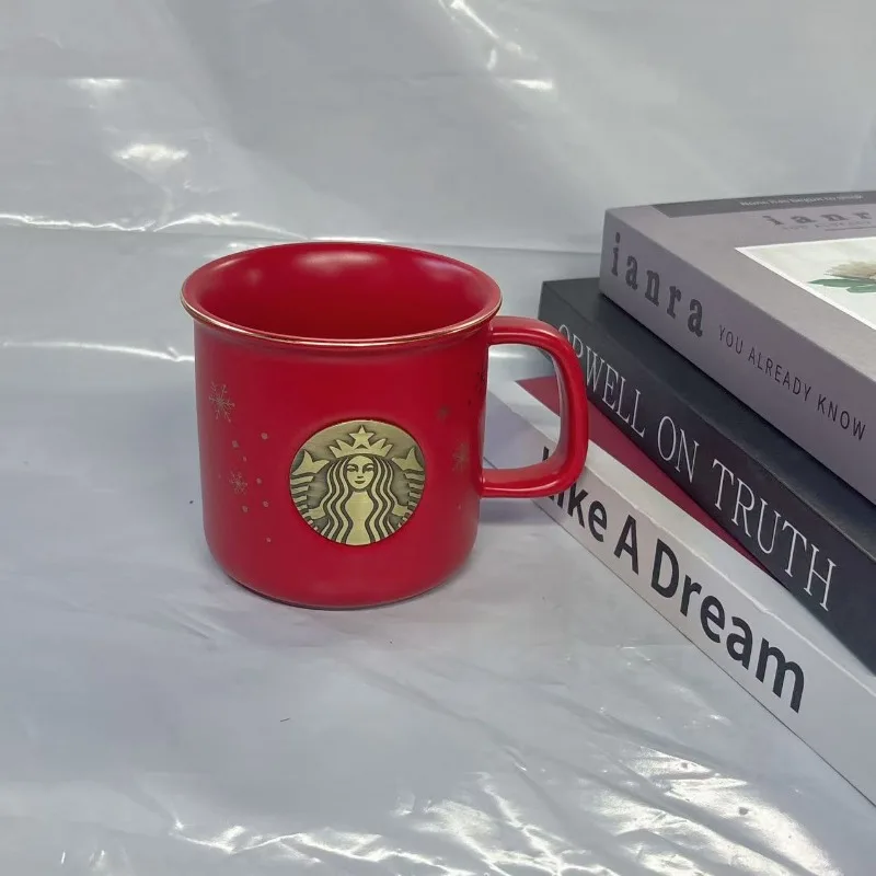 Керамическая кружка Starbucks Red Snowflake 355 мл с бронзовым логотипом Siren и золотым ободком, праздничная рождественская чашка для кофе и чая, декор для дома и офиса (art.: 3920da32d164d) - 3920da32d164d